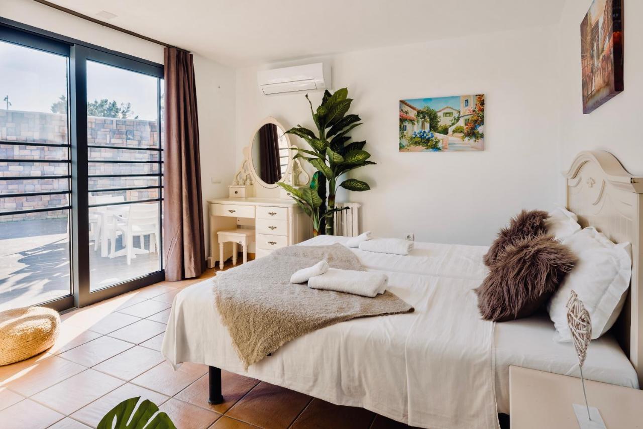 Ocean Suites Sant Antoni de Portmany Exterior foto