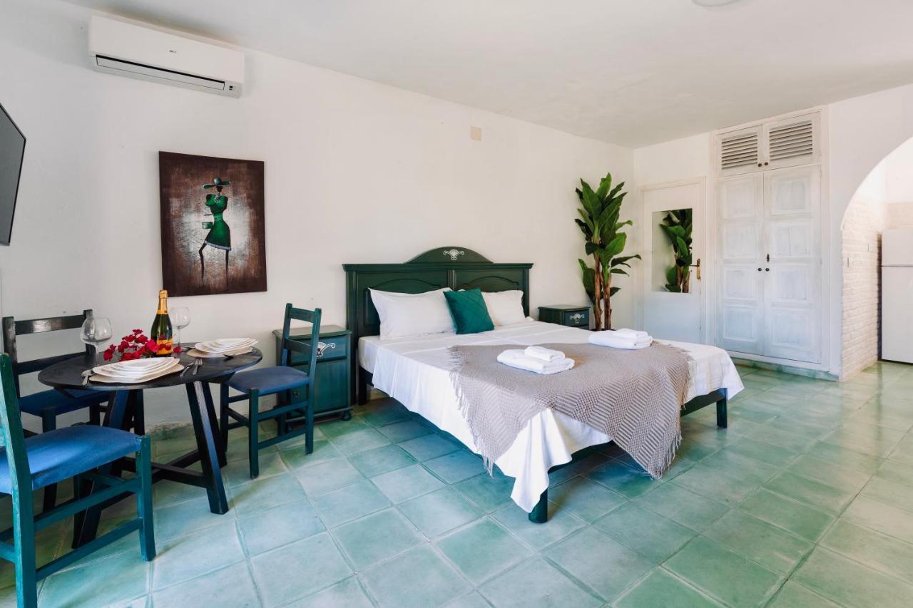 Ocean Suites Sant Antoni de Portmany Exterior foto