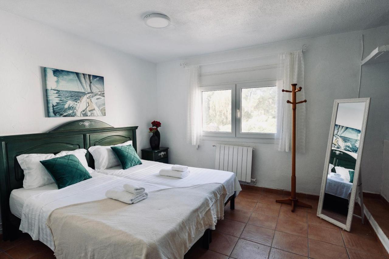 Ocean Suites Sant Antoni de Portmany Exterior foto